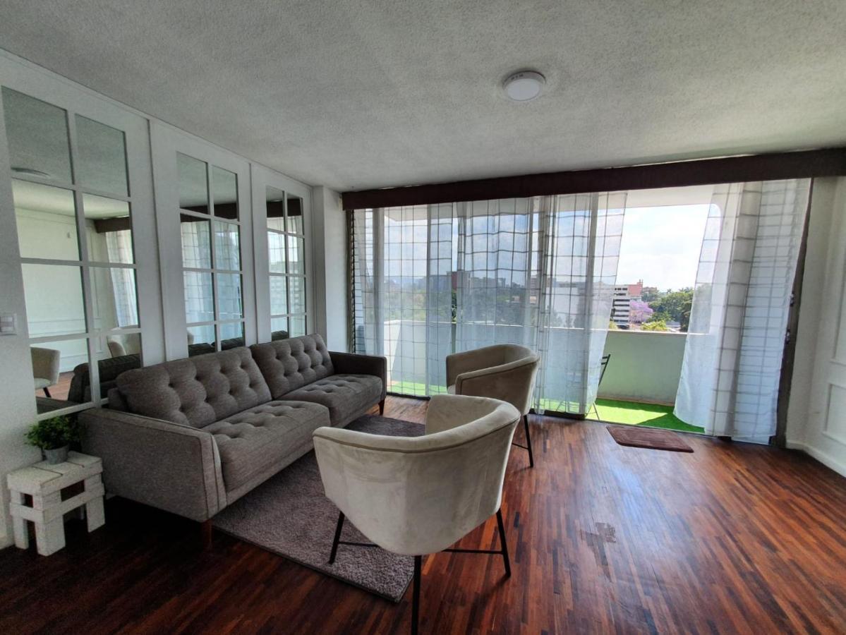 Apartamento Avenida Reforma Ciudad De Guatemala Esterno foto