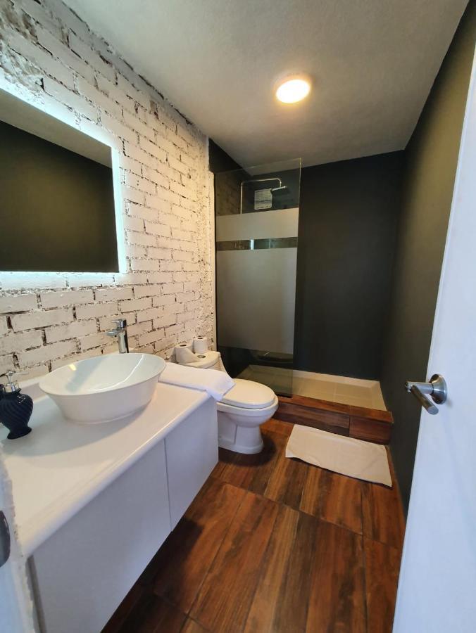 Apartamento Avenida Reforma Ciudad De Guatemala Esterno foto